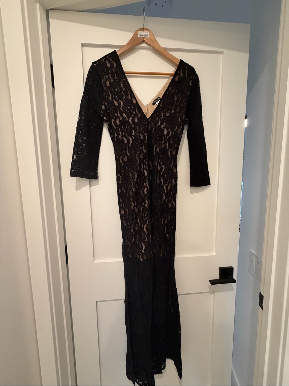 VENUS Black Lace Deep V Long Sleeve Evening Dress - New